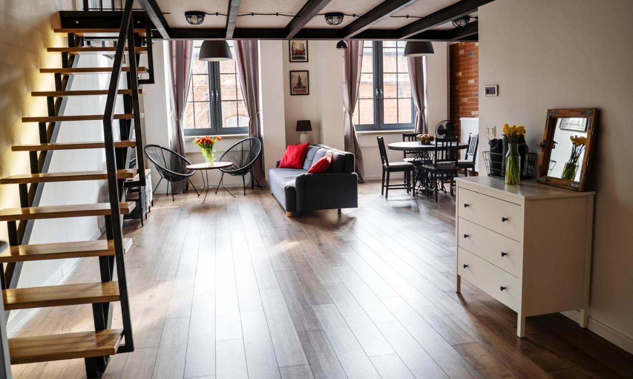 Redcity Loft Zyrardow Luaran gambar